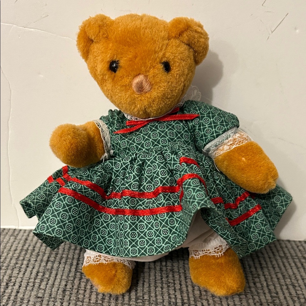 Madame Alexander well dressed bears little red riding hood collectible bear - Picture 2 of 9